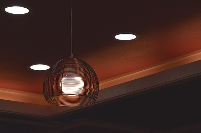 lighting-1937975_640